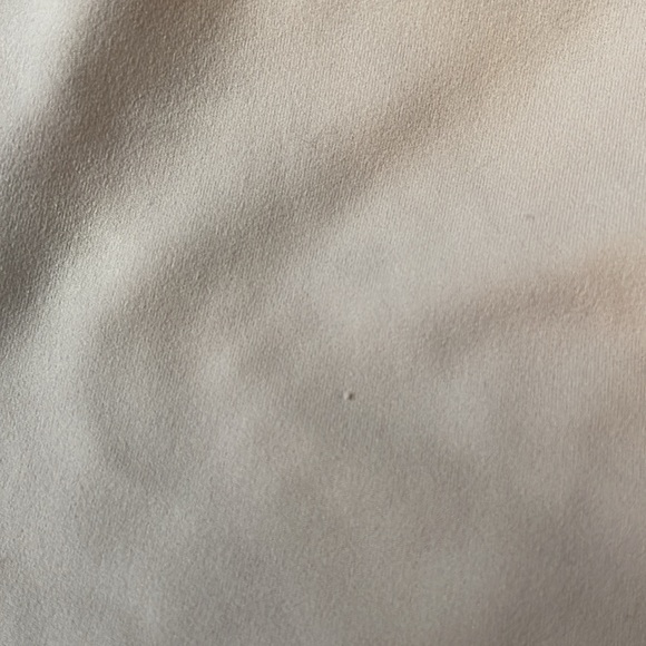 Light pink Lululemon top size 4 - Picture 4 of 4